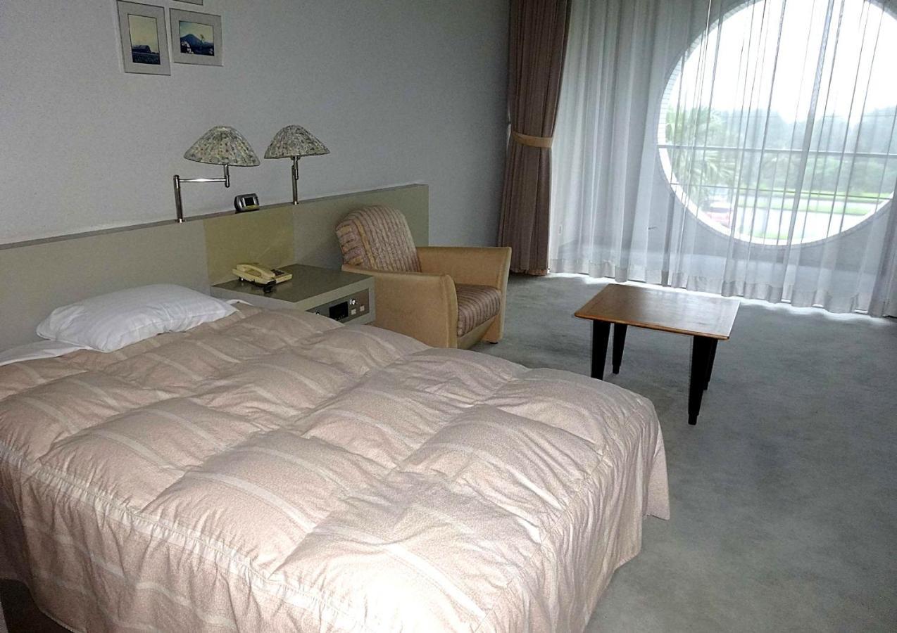 Miyazaki Kokusai Kuko Country Club Lodge Esterno foto